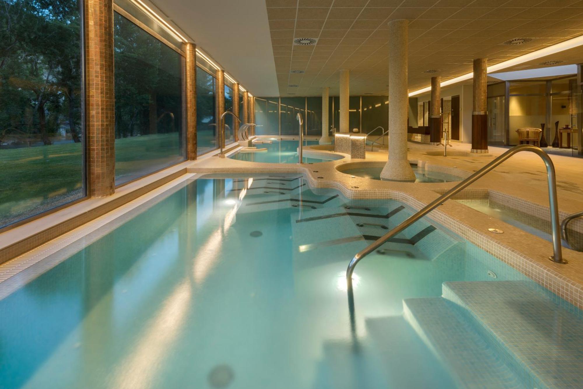 Hotel & Spa Monasterio De Boltaña Eksteriør billede The spa at the Hotel