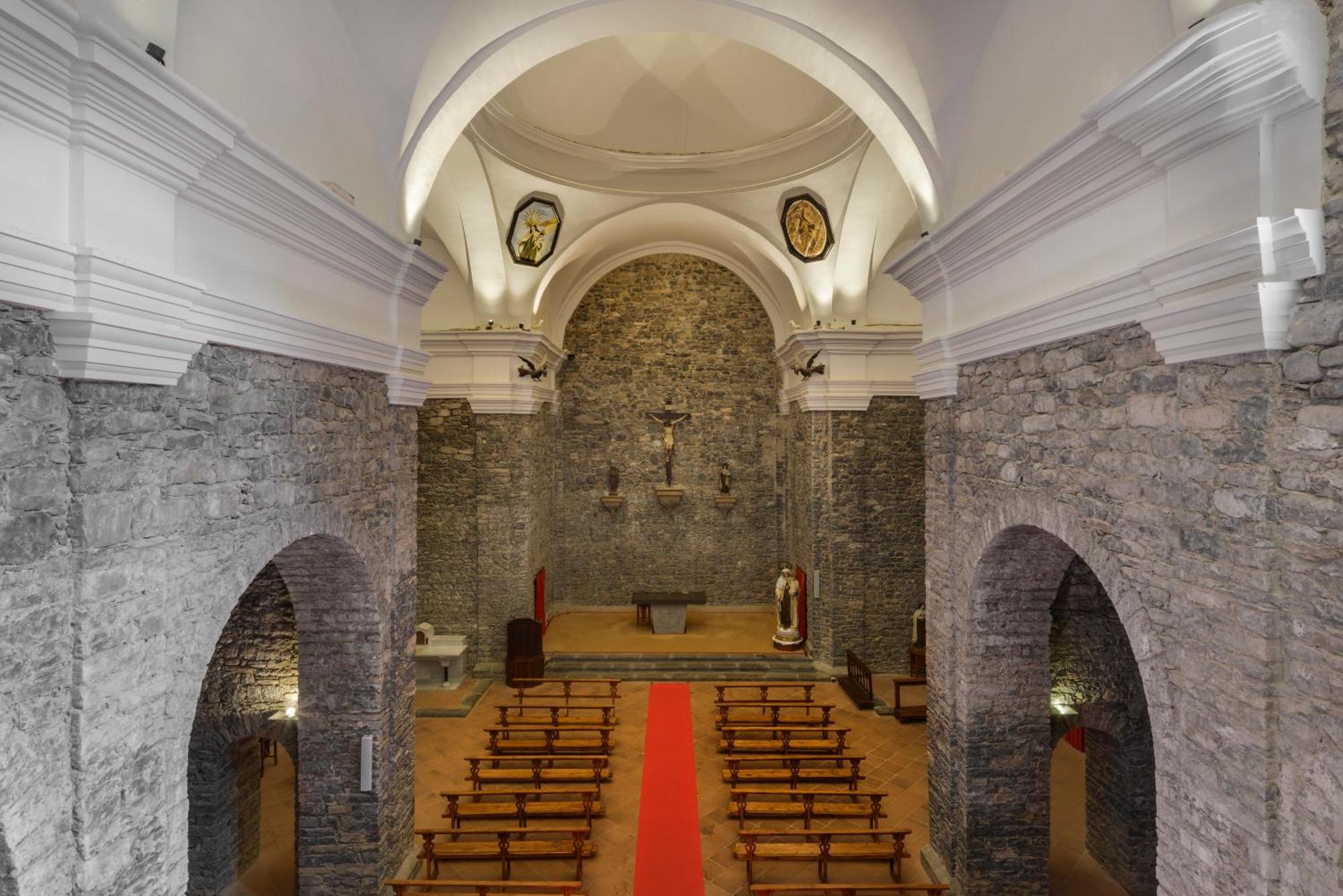 Hotel & Spa Monasterio De Boltaña Eksteriør billede Interior of the church