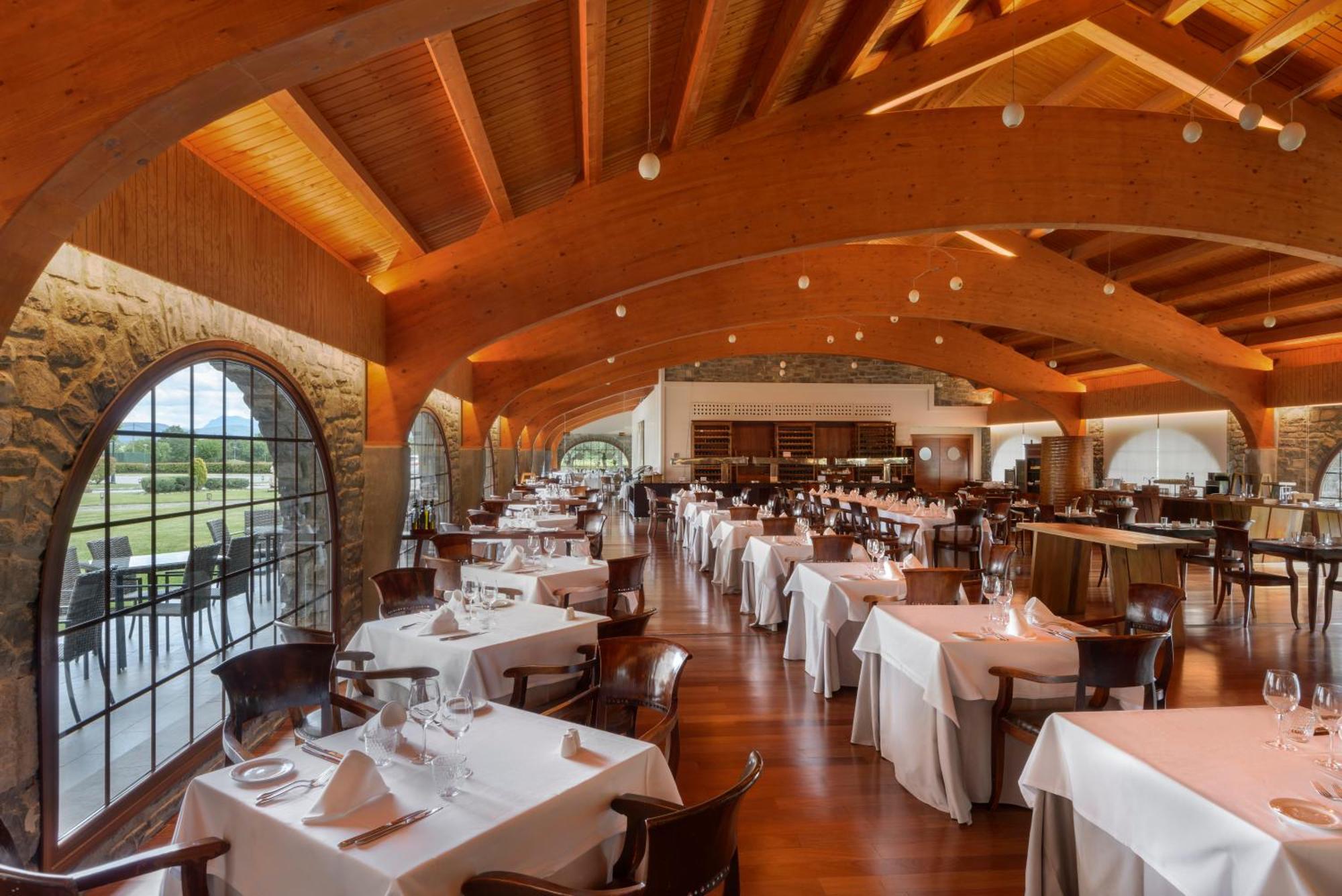 Hotel & Spa Monasterio De Boltaña Eksteriør billede Restaurant El Celler de Can Roca