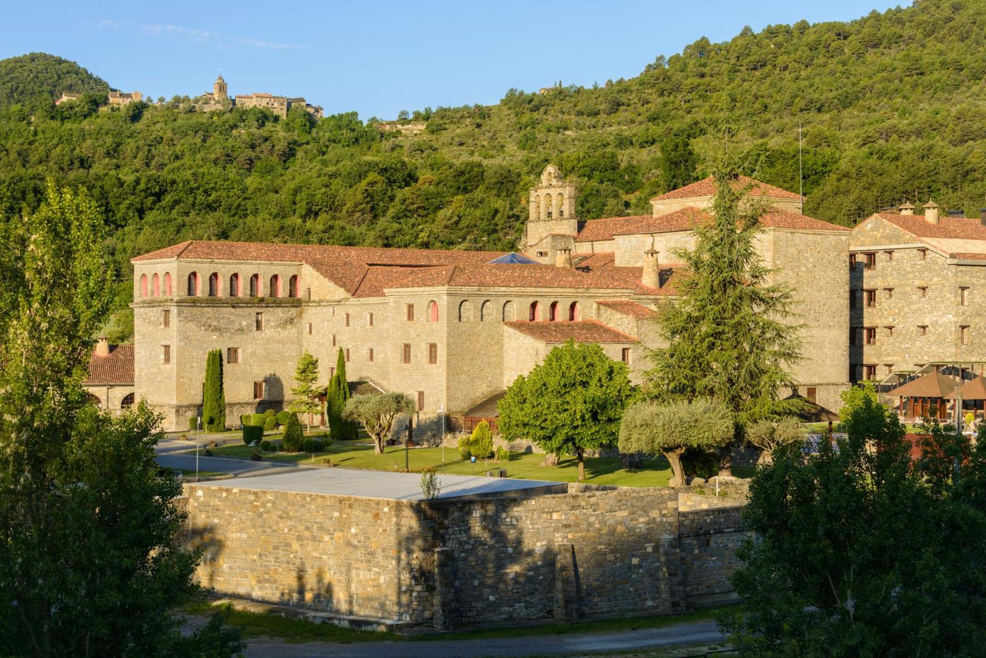 Hotel & Spa Monasterio De Boltaña Eksteriør billede The abbey in 2016
