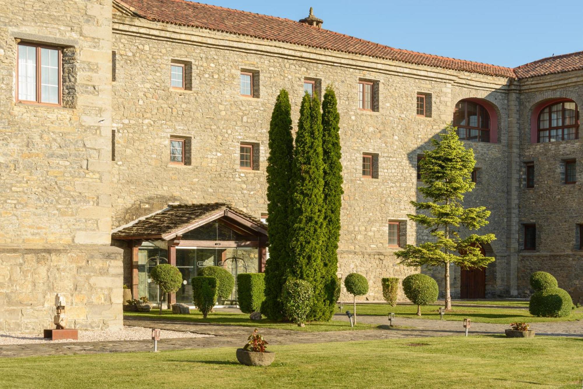 Hotel & Spa Monasterio De Boltaña Eksteriør billede The monastery of San Salvador de Ovila